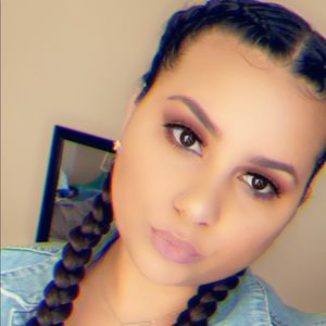 Meet your Posher, Ericka